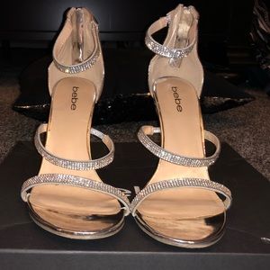 Bebe heels!❤️